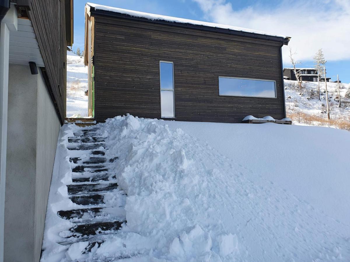 Tiny Mountain Cabin With A Panoramic View Giljane Buitenkant foto