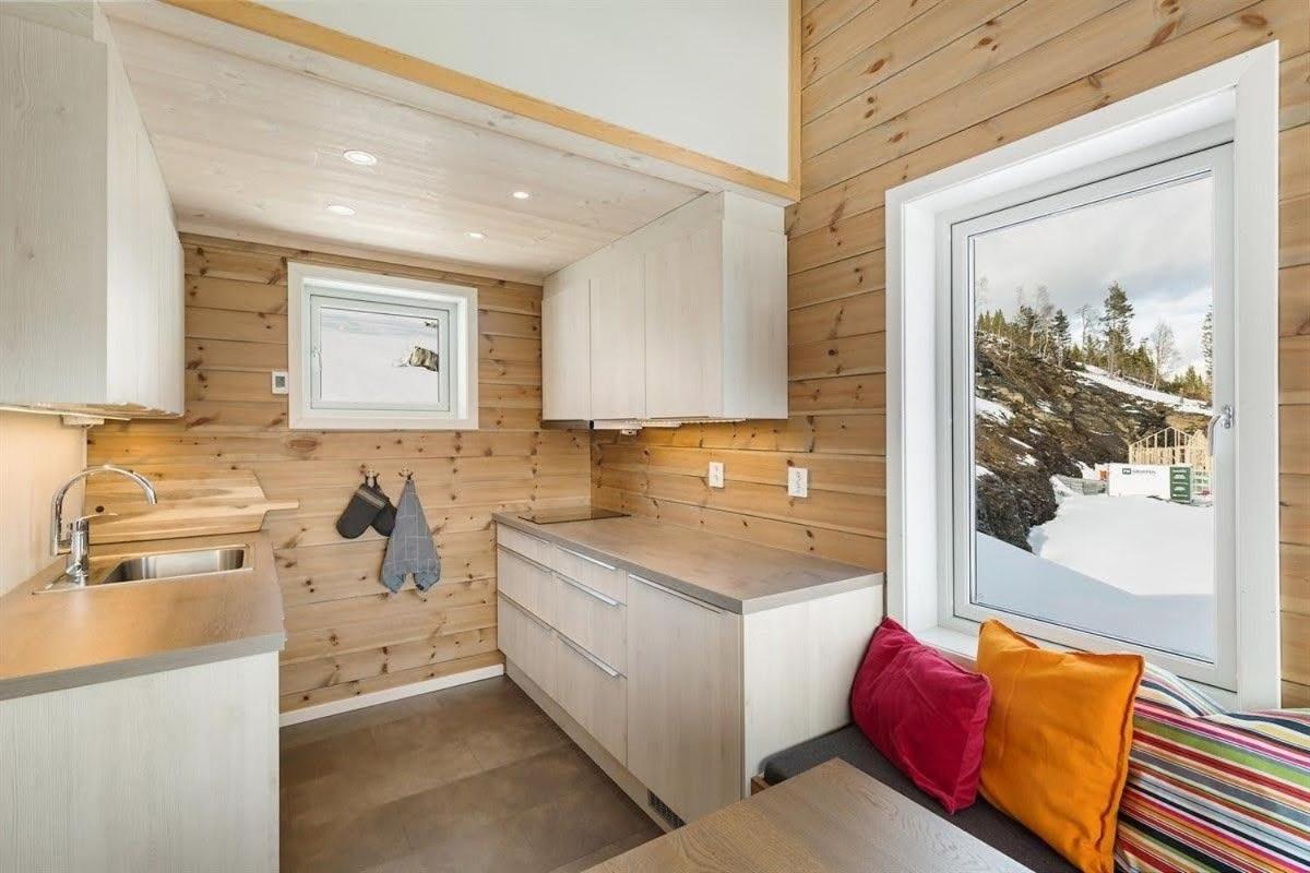 Tiny Mountain Cabin With A Panoramic View Giljane Buitenkant foto