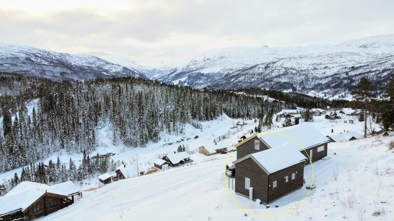 Tiny Mountain Cabin With A Panoramic View Giljane Buitenkant foto